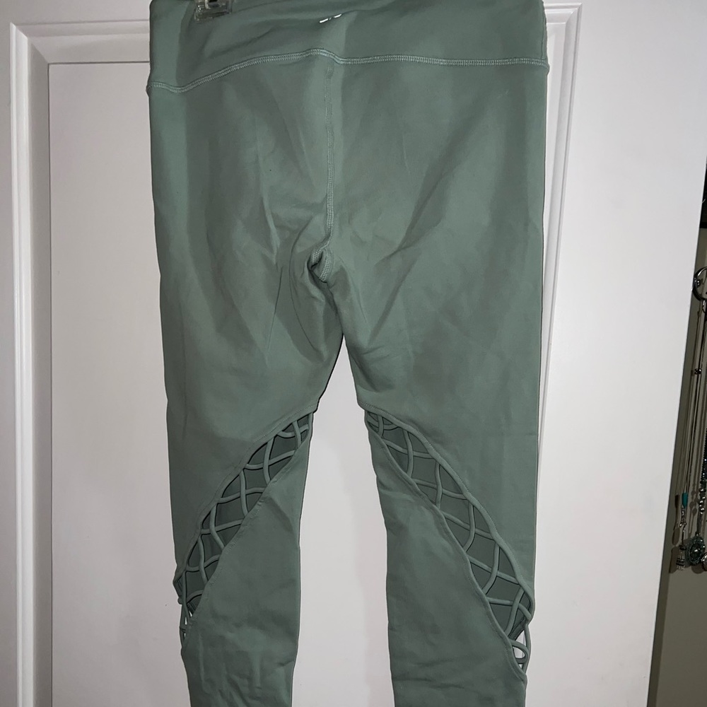 Mint green Alo Yoga criss cross leggings